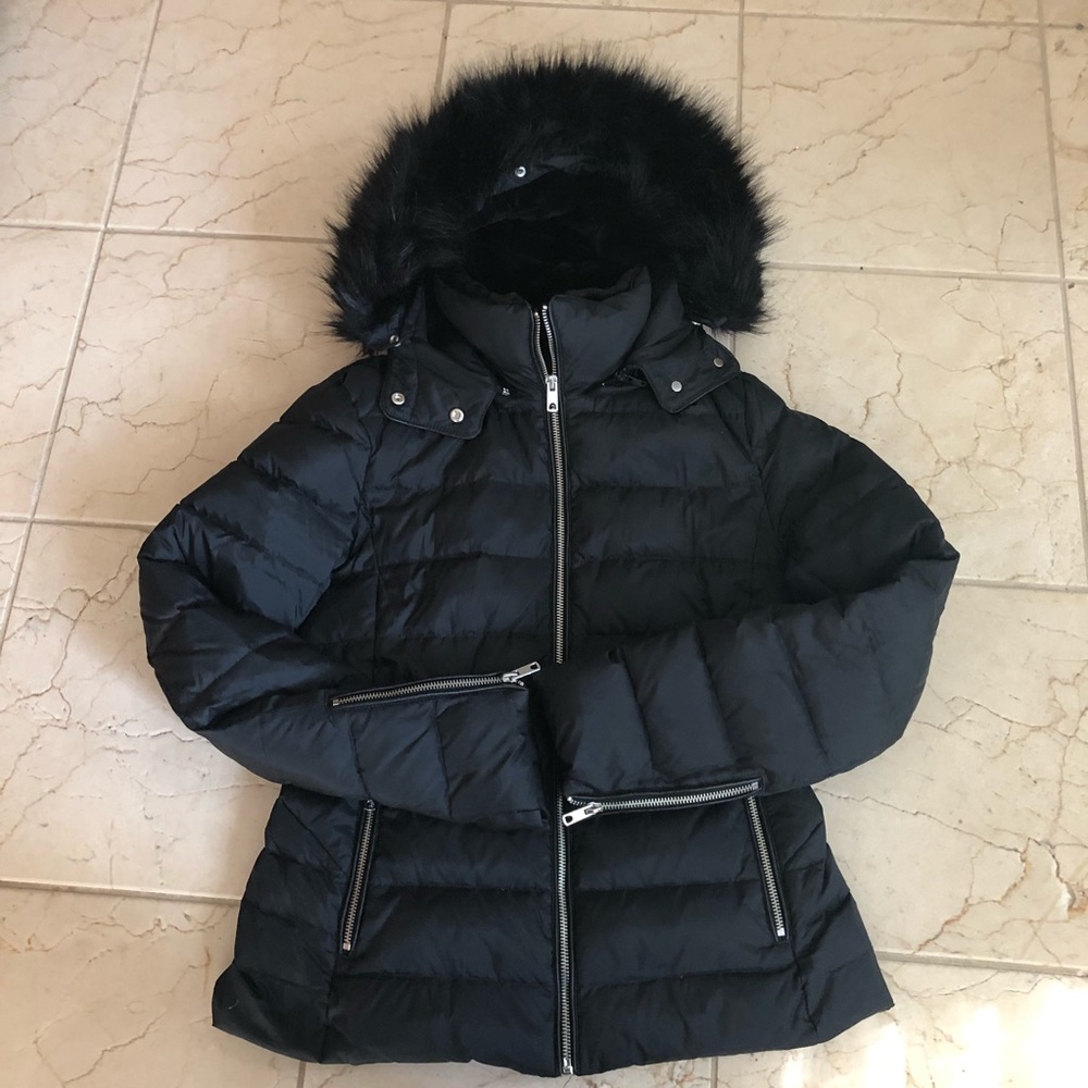 Brand new (without tags) Zara puffer coat- Medium